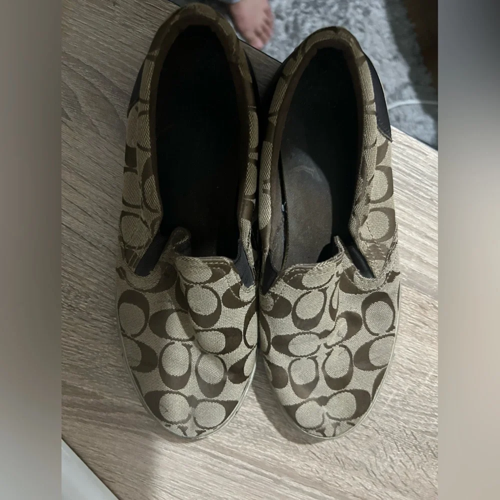 Coach shoes - Picture 2 of 3